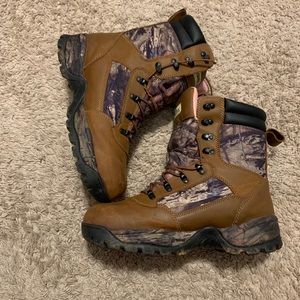 Women’s waterproof hunting boots size 11